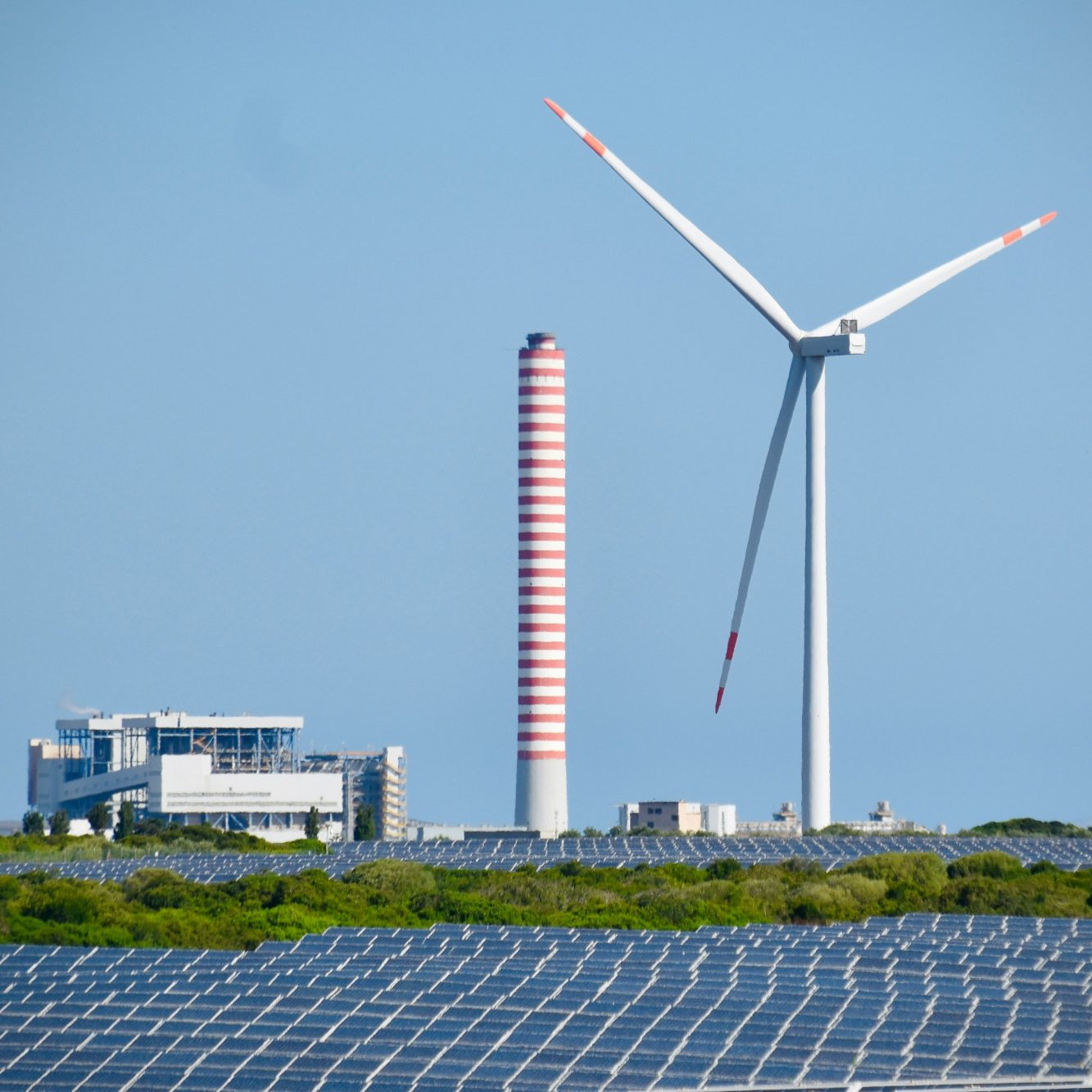 Windkraftanlage und Solaranlage – IT/OT-Security für Energie und KRITIS-Betreiber