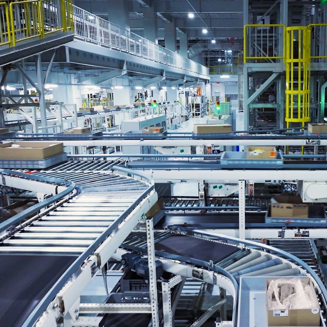 Automatisiertes Fördersystem in Logistikzentrum – Netzwerksicherheit für Lagerautomatisierung
